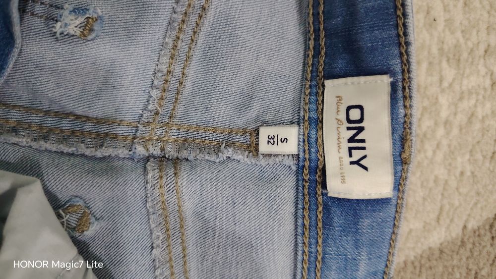 Blugi albaștri mărimea S