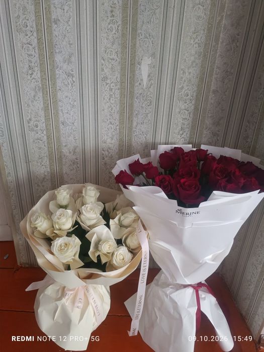 Гүл цветы екі штук