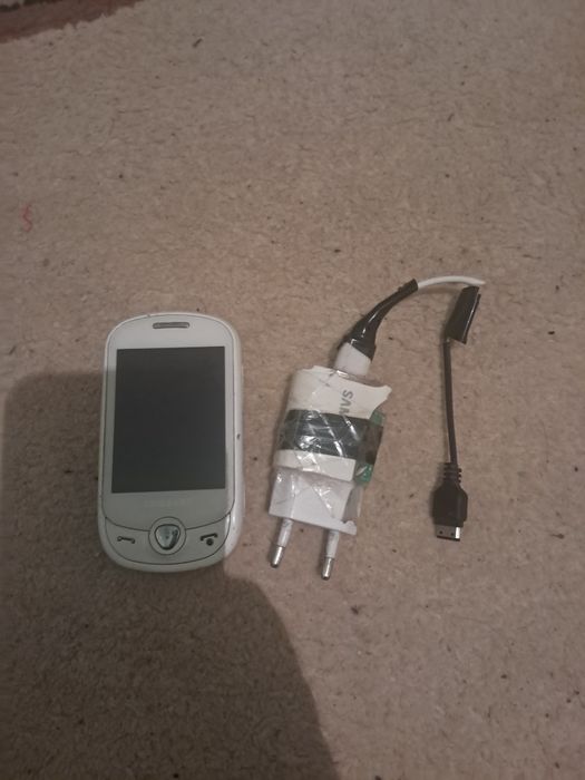 Продам самсунг телефон