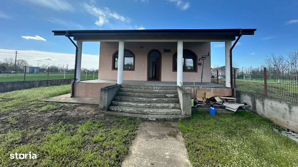 Vilă de vânzare 1500 mp teren