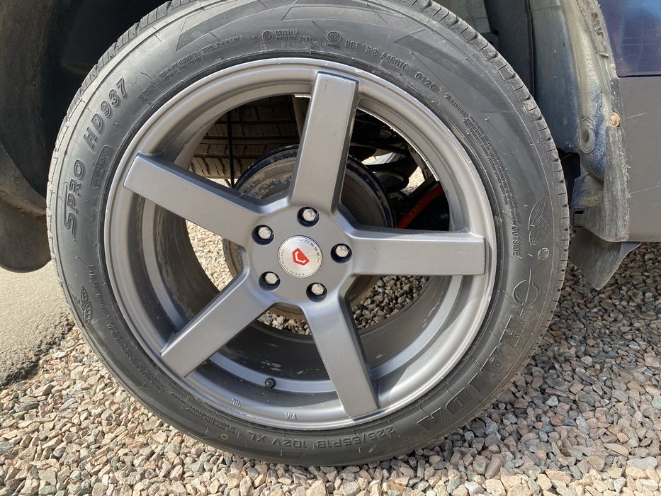 Продам диски Vossen с резиной