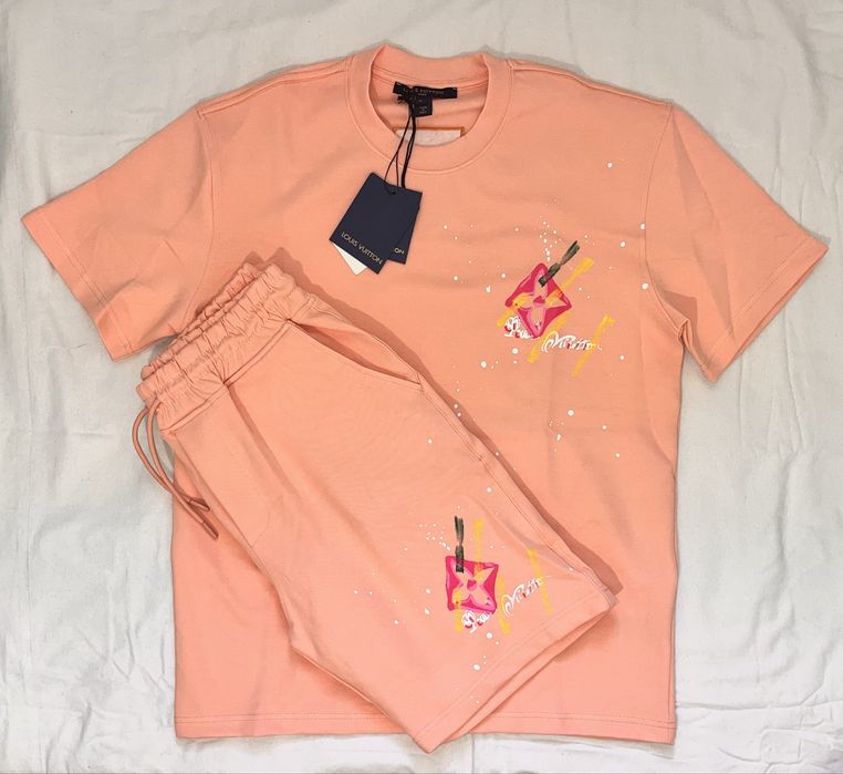 Compleu Louis Vuitton – Tricou + Pantaloni scurți