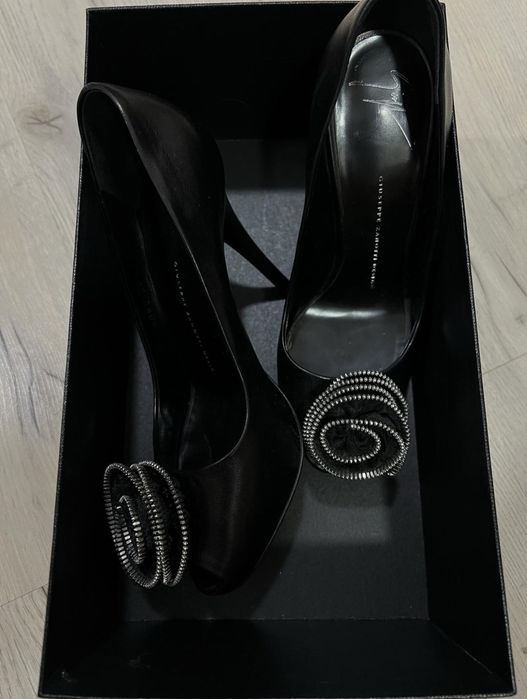 Giuseppe Zanotti>
Tyфли Giuseppe Zanott 38.5