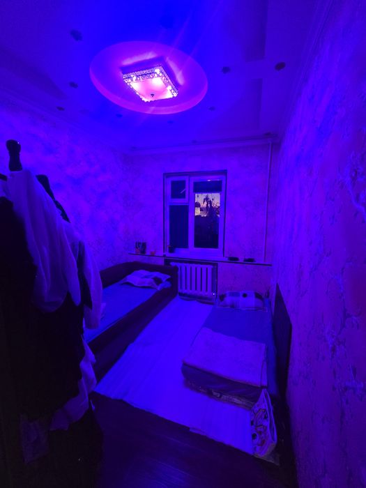 Shaxar markazi Sebzorda 4 xonali uy sotiladi srochna