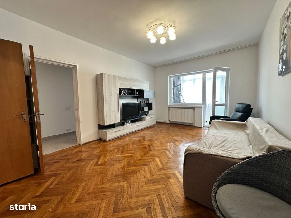 DEOSEBIT! 2 camere - 65 mp | Tavane inalte 2,80 m | Centrala | Boxa |