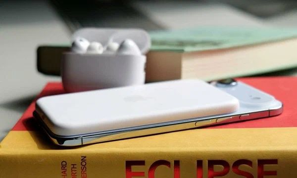 Apple MagSafe Battery Pack