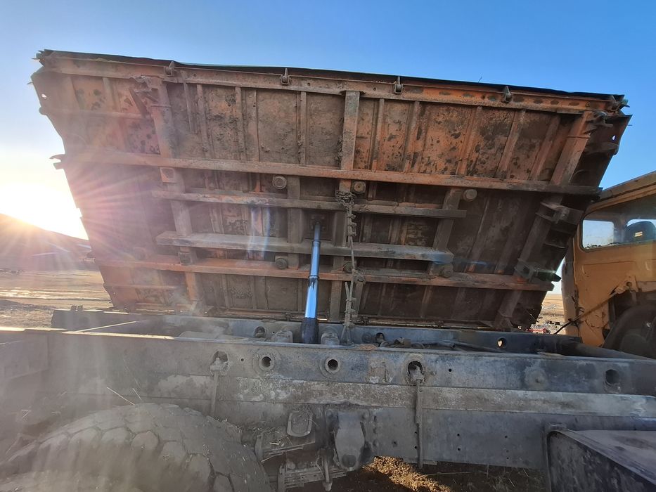 Продам грузовик маз 500