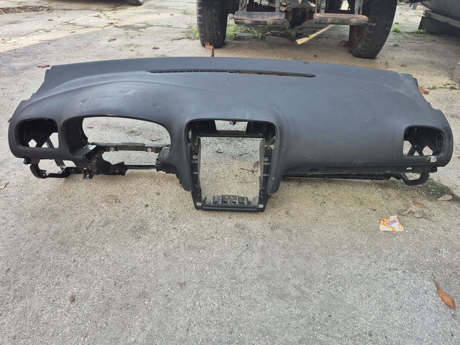 Арматурно табло без ербег за голф 6