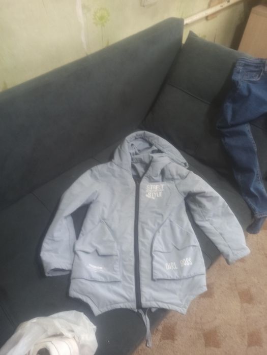 Продам вещи на девочку 7-10 лет