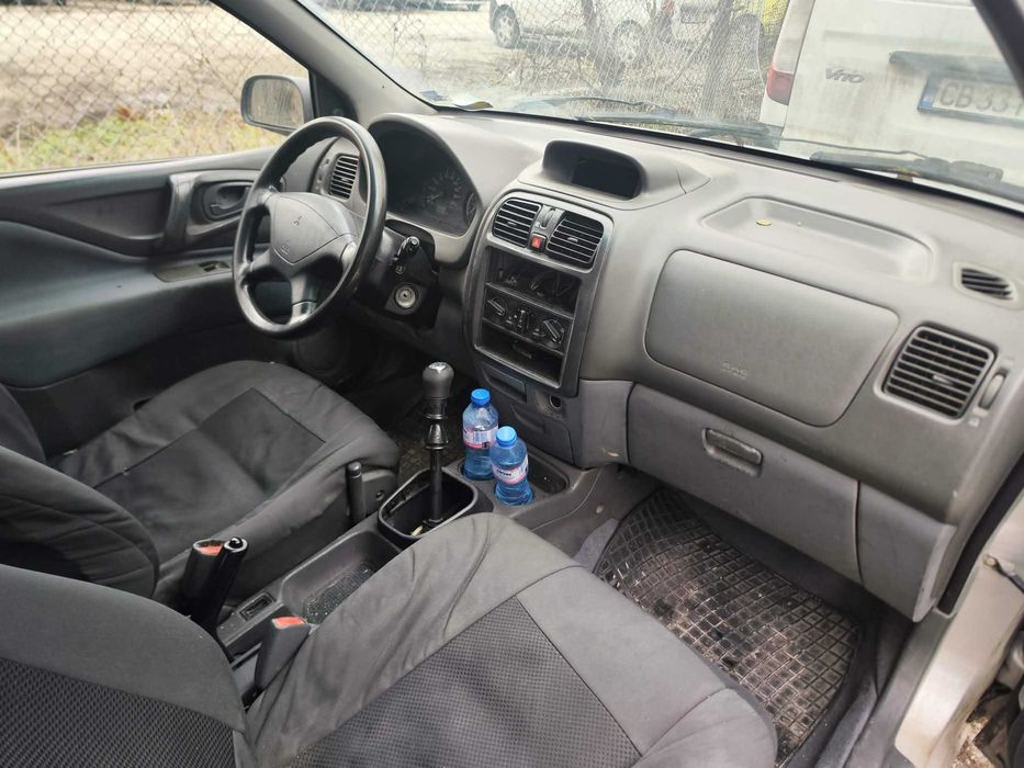 Мицубиши Спейс Стар