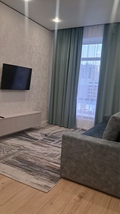 Квартира (посуточно)