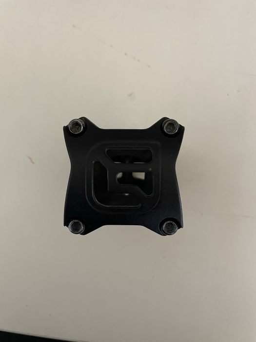 Vand Pipa FSA Grid cu prindere ghidon 35 + ( cadou )