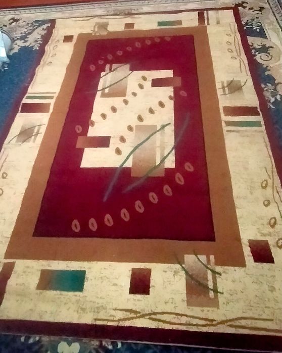 Продам ковер б/у