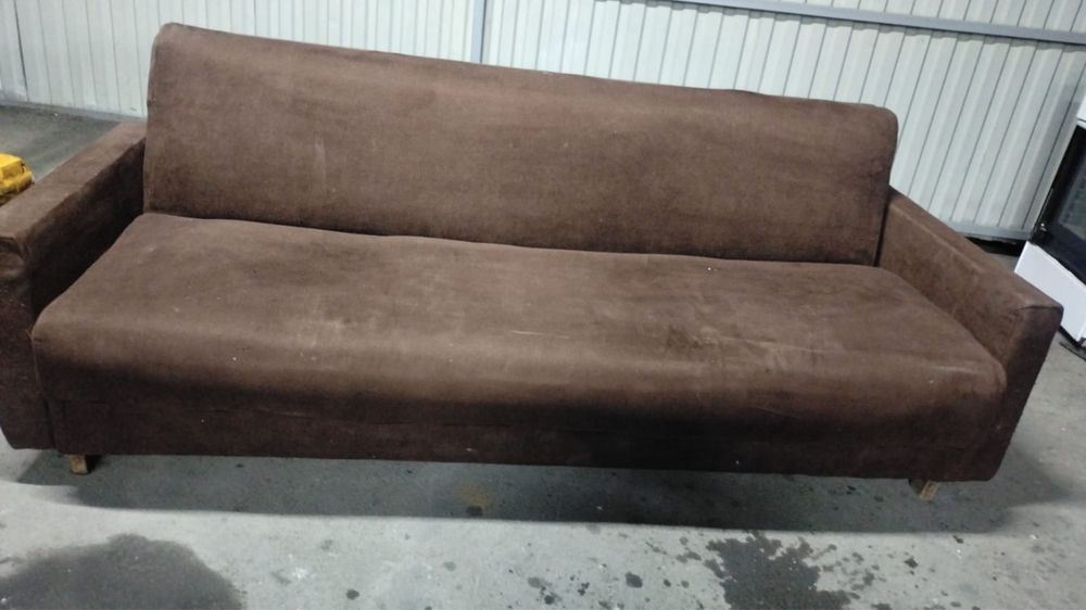 Диван. Мелель для гостиной