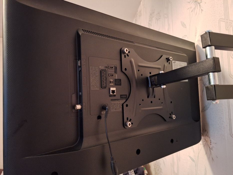 Samsung smart TV, 32 дюйма