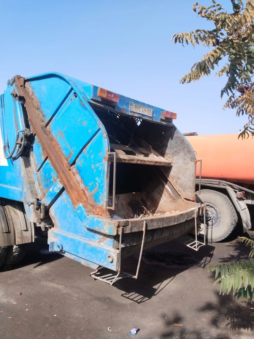 Продается спец техника в городе Қонаев.