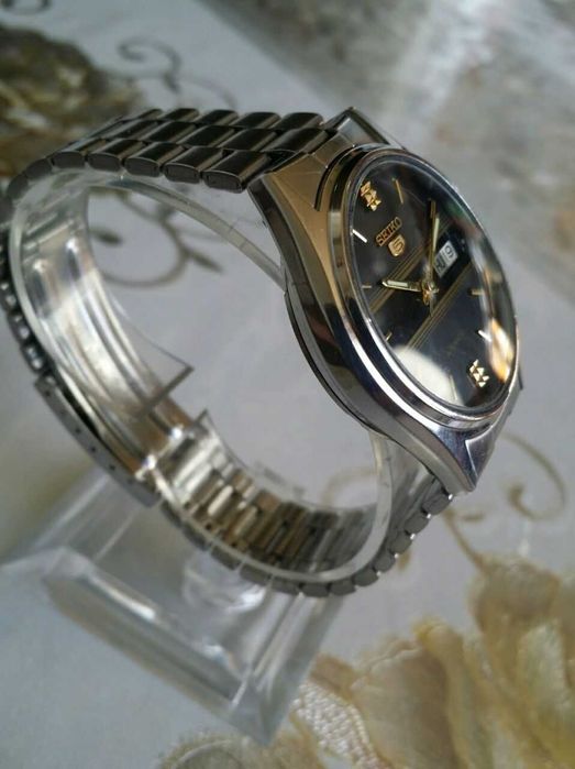 SEIKO-5 automatic