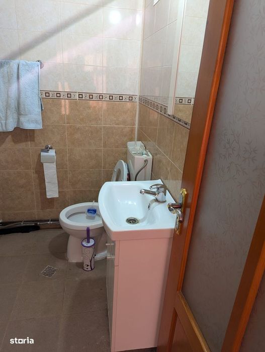 Casa P+1, 3 camere dec, cu CT, AC, 1685mp, deschidere 67 m