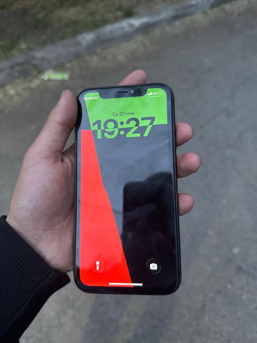 Продам айфон 11 в хорошем состаянии