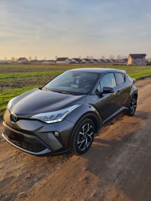 Toyota C-HR 1.8 hybrid Proprietar In Garantie Toyota.