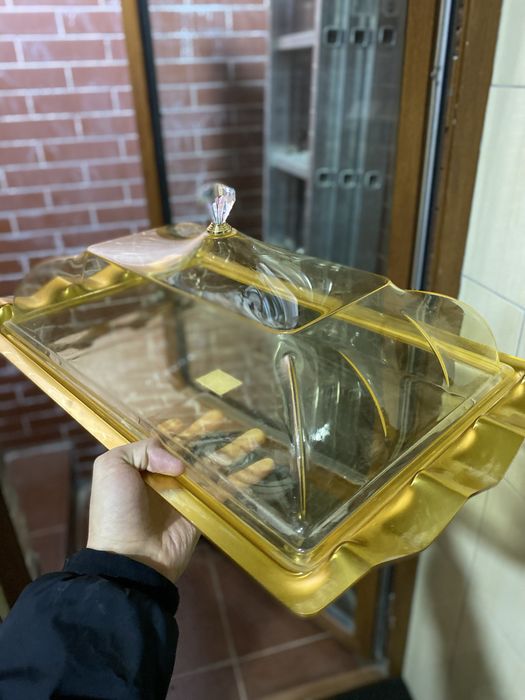 накрывалка для пирожных и т. д.