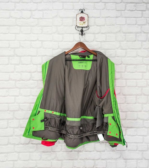 Mammut Dry Tech Оригинално дамско ски / сноуборд яке размер М