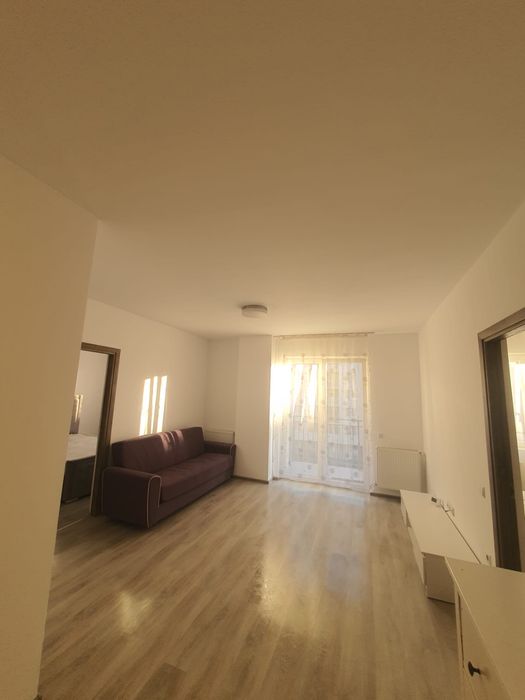 Inchiriez apartament 3 camere !