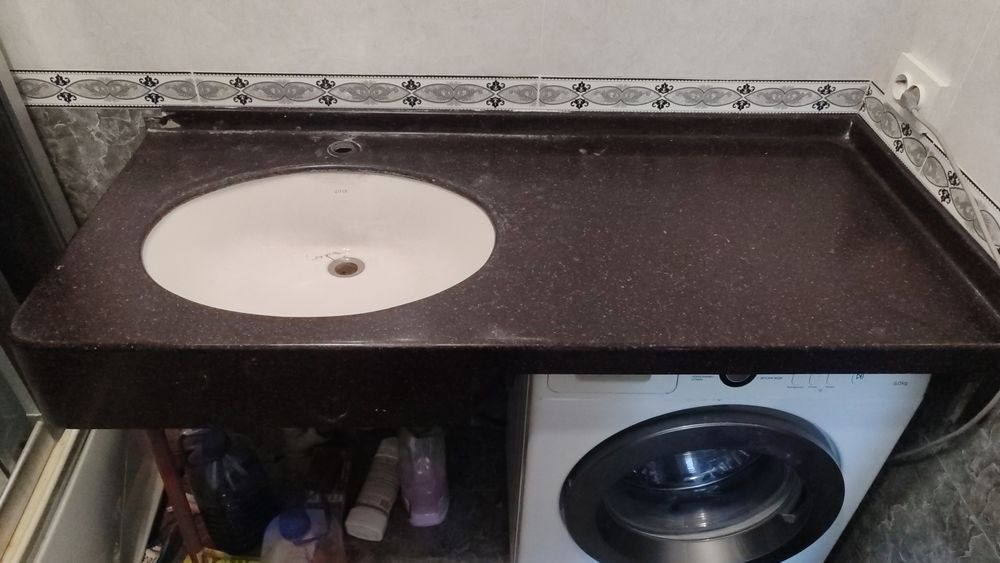 Раковина со смесителем