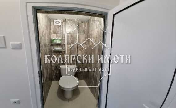 Продава се Четиристаен апартамент в Велико Търново, Център - 134 кв.м за 1232 €/кв.м - Снимка #9