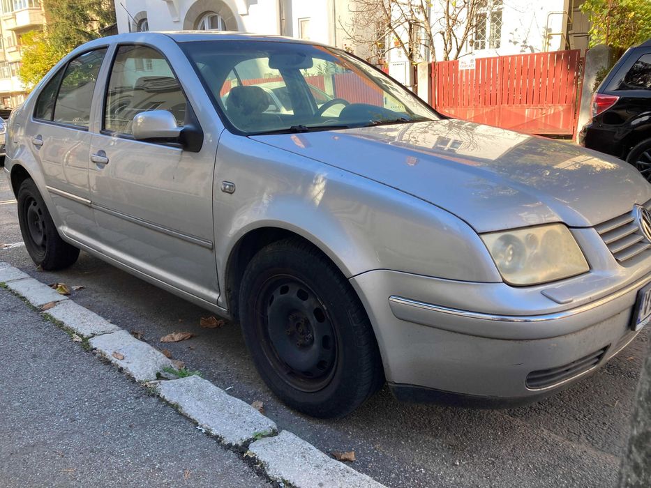 Volkswagen Bora 1.6 FSI