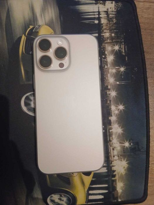 Iphone 16 pro max desert titanium