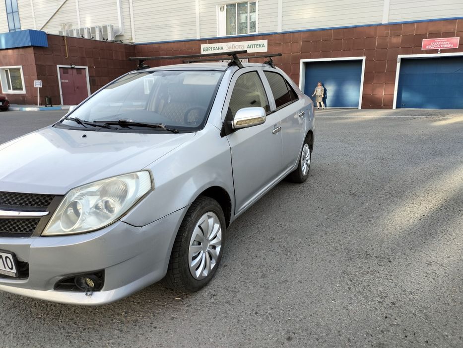 Продам городской автомобиль