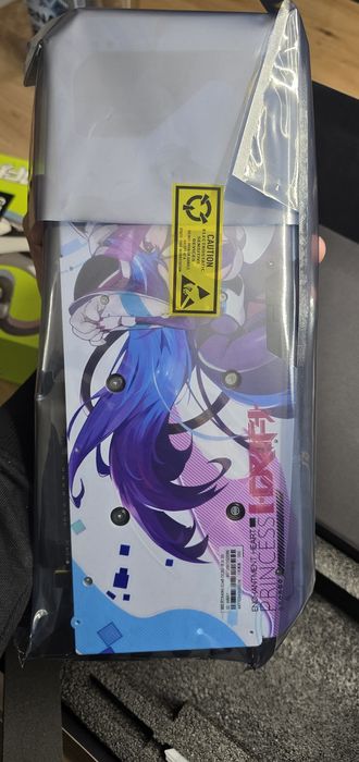 Placa video Nvidia4060, 8 GB memorie, ediție limitată pentru gaming