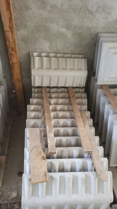 Intervalele și pălării de gard