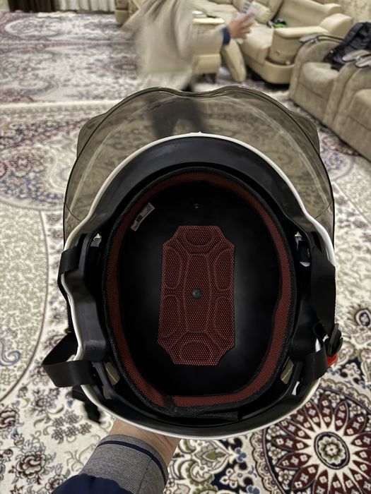 Каска шлем скутер