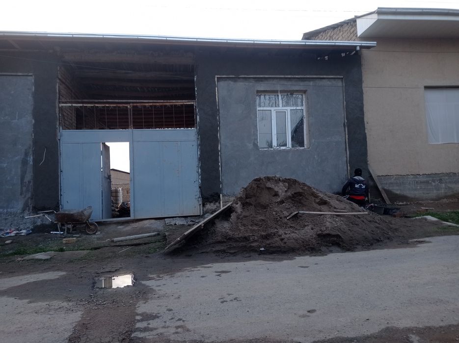 Suvoq , styashka va tom yopish ishlarini va shlaka blok ham teramizqil