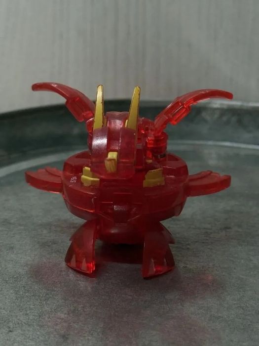Bakugan pyros neo dragonoib translucent/бакуган