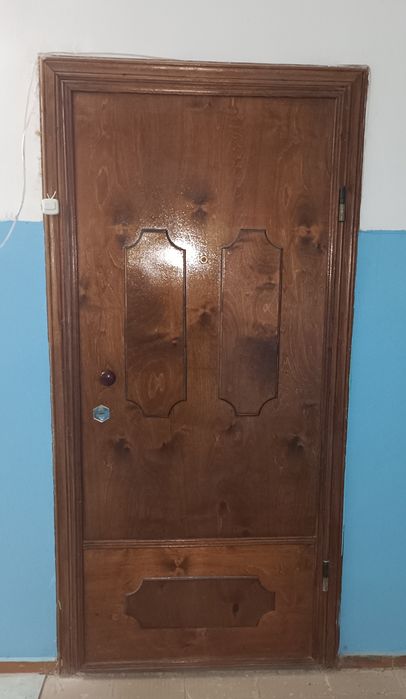 Продается дверь.