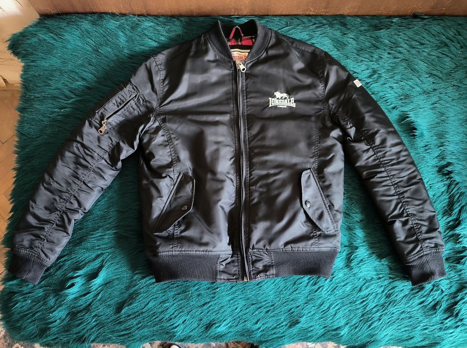 Lonsdale бомбар s размер