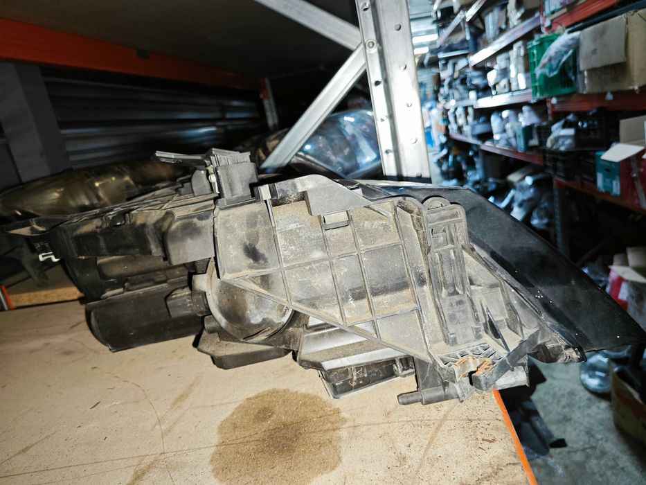 Ляв десен фар Audi A7 4G8 C7 ксенонови Фарове Ауди А7