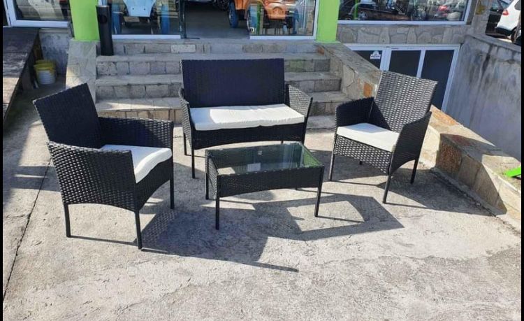 Ратанови мебели