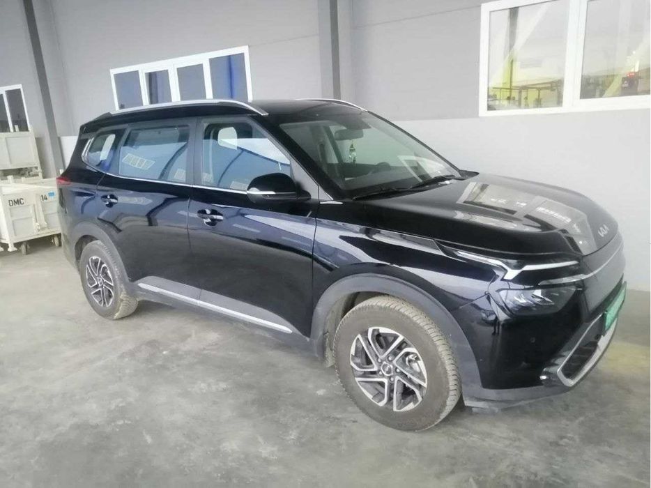 Продам автомобиль KIA CARENS