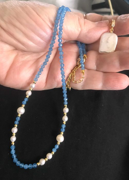 Colier handmade cu amazonit fatetat,perle albe de cultura cu pandant perla naturala alba baroc