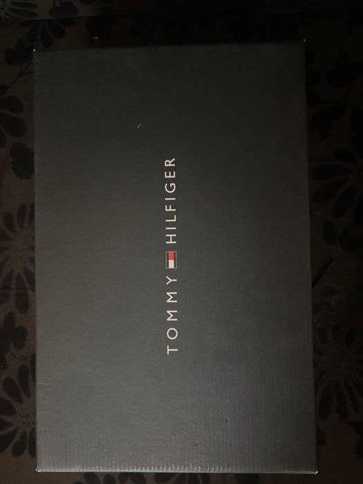 Официални обувки Tommy Hilfiger чисто нови 43 номер