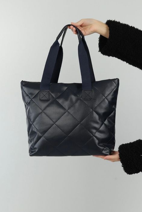 Дамска чанта за през рамо