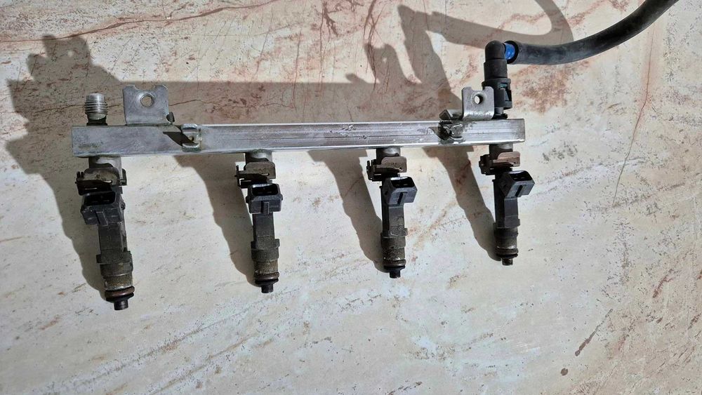 Rampa injectoare Opel Corsa D 1.2 benzina Z12XEP