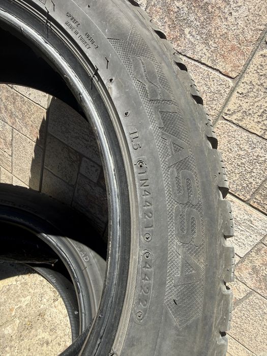 Продавам зимни гуми LASSA Competus Winter 2 225/50/18