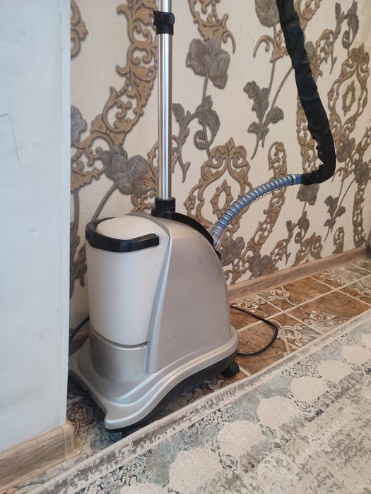 Паровой утюг продам