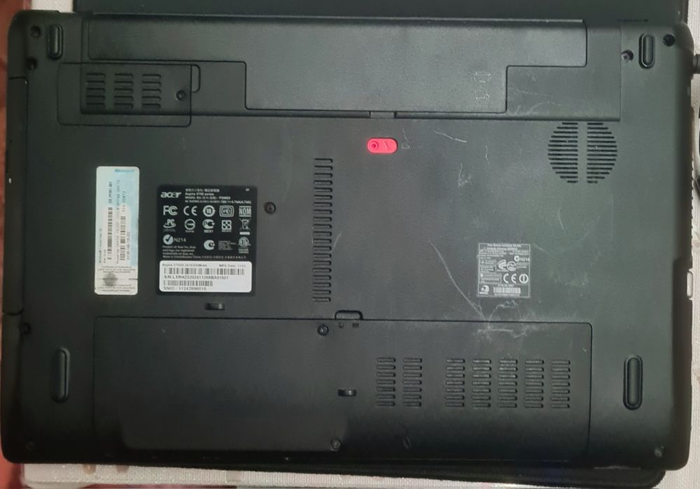 Laptop i5 Acer Aspire baterie nouă  SSD 128Gb/8Gb placă video 1Gb
