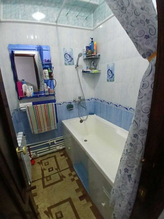 4 xonali uy sotiladi